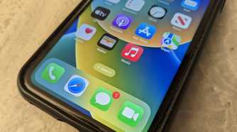 apple messages app icon with a notification badge displayed on it