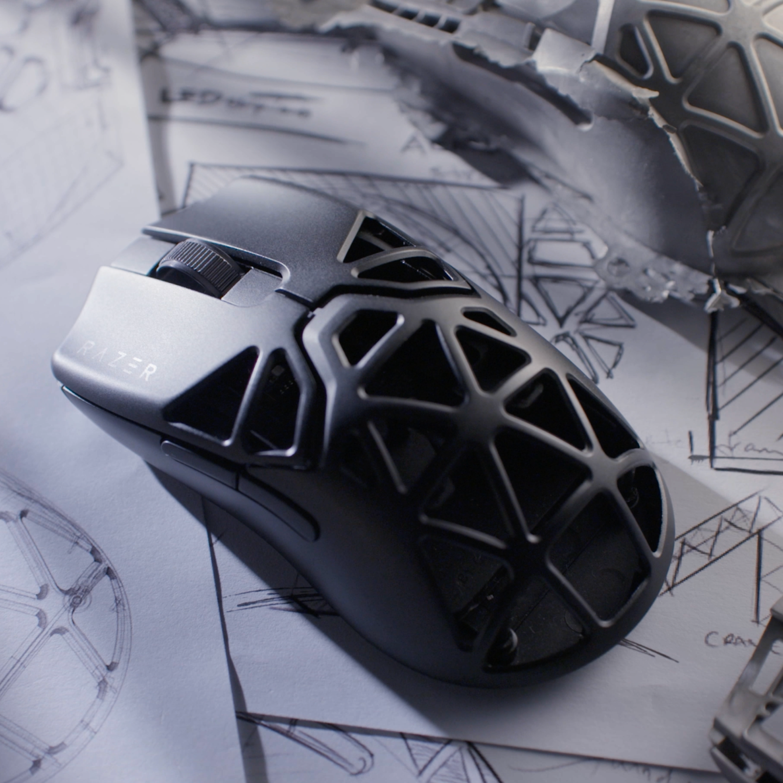 The Razer Viper Mini Signature Edition is an ultra-high-end The Razer Viper Mini Signature Edition is an ultra-high-end