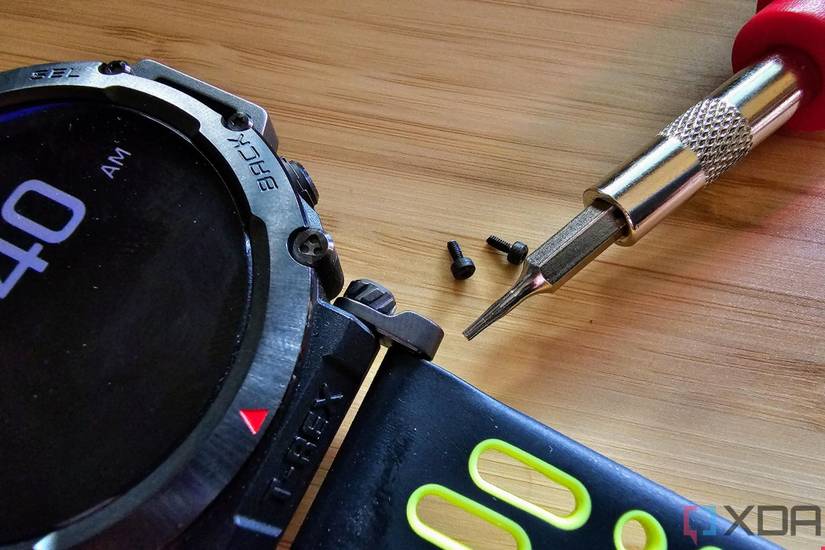 Amazfit T-Rex Ultra with a T4 screw drive and a third-party band installed on the watch