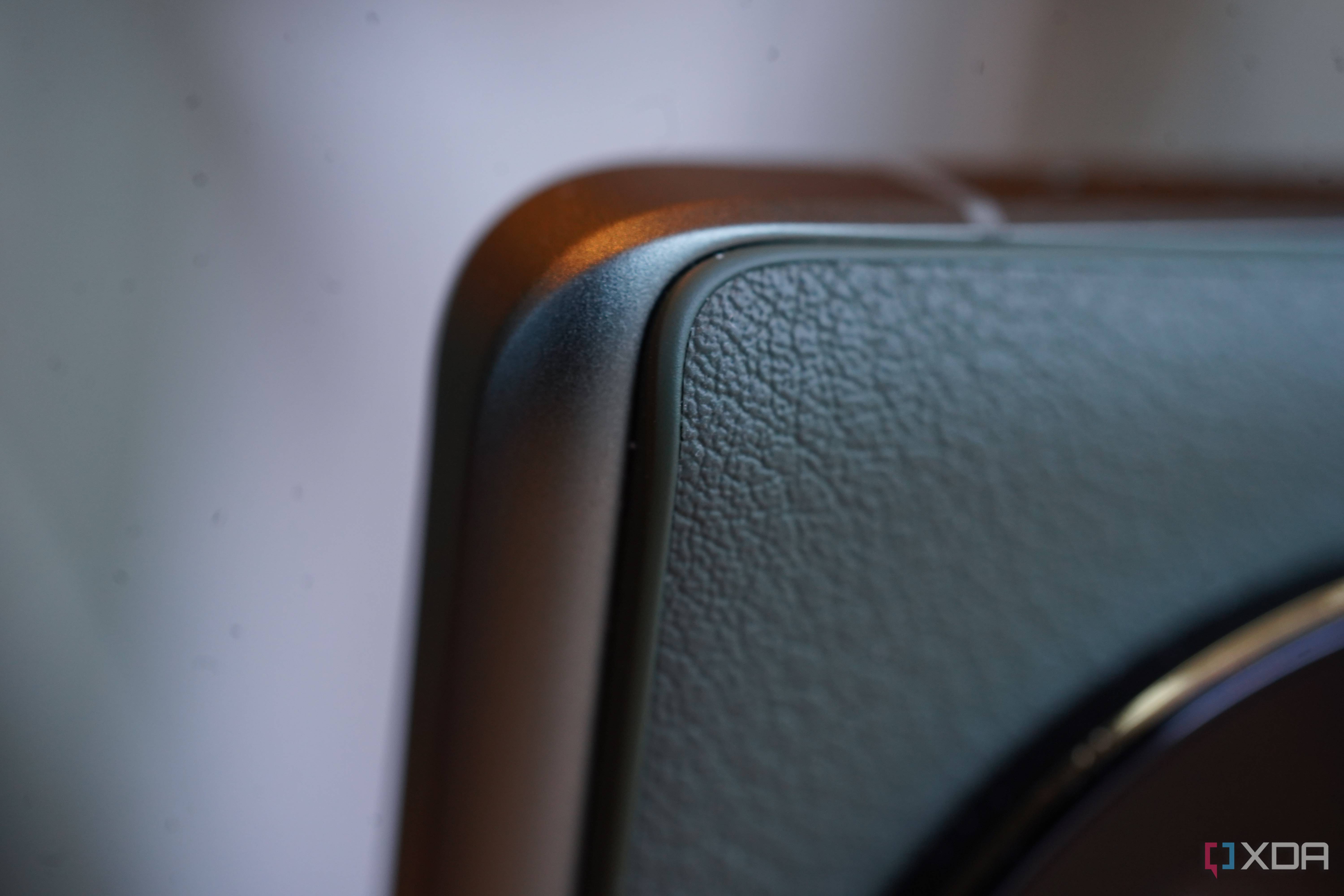 Xiaomi 13 Ultra leather back strip