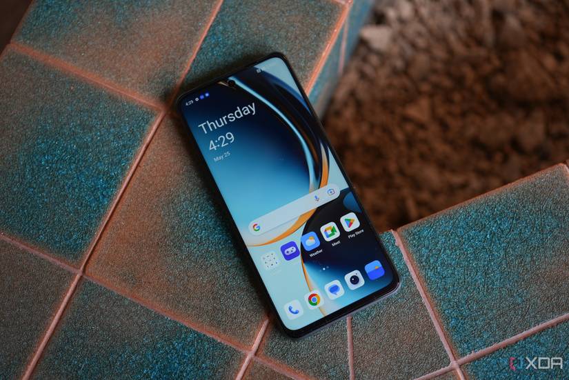 OnePlus Nord’s LCD display