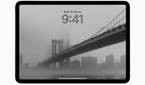 Apple-WWDC23-iPadOS-17-Lock-Screen-bridge-230605_big.jpg.large_2x