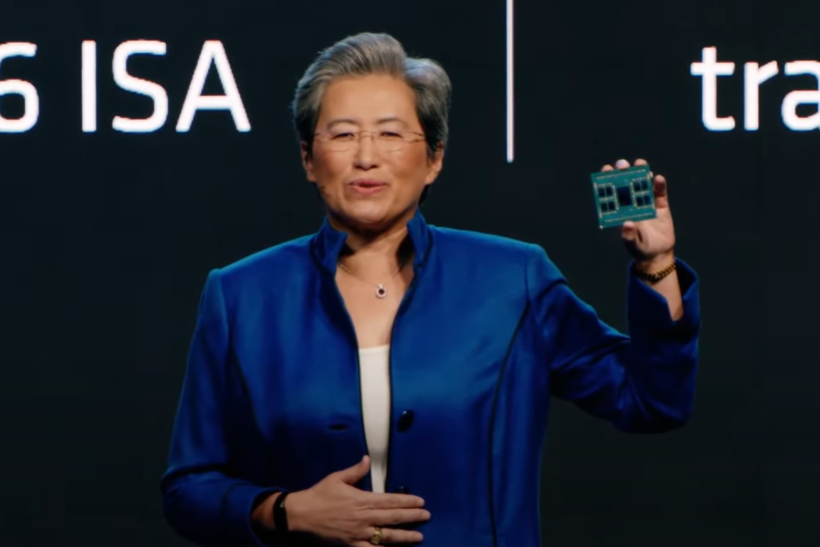Lisa Su shows off an AMD Epyc Bergamo CPU.