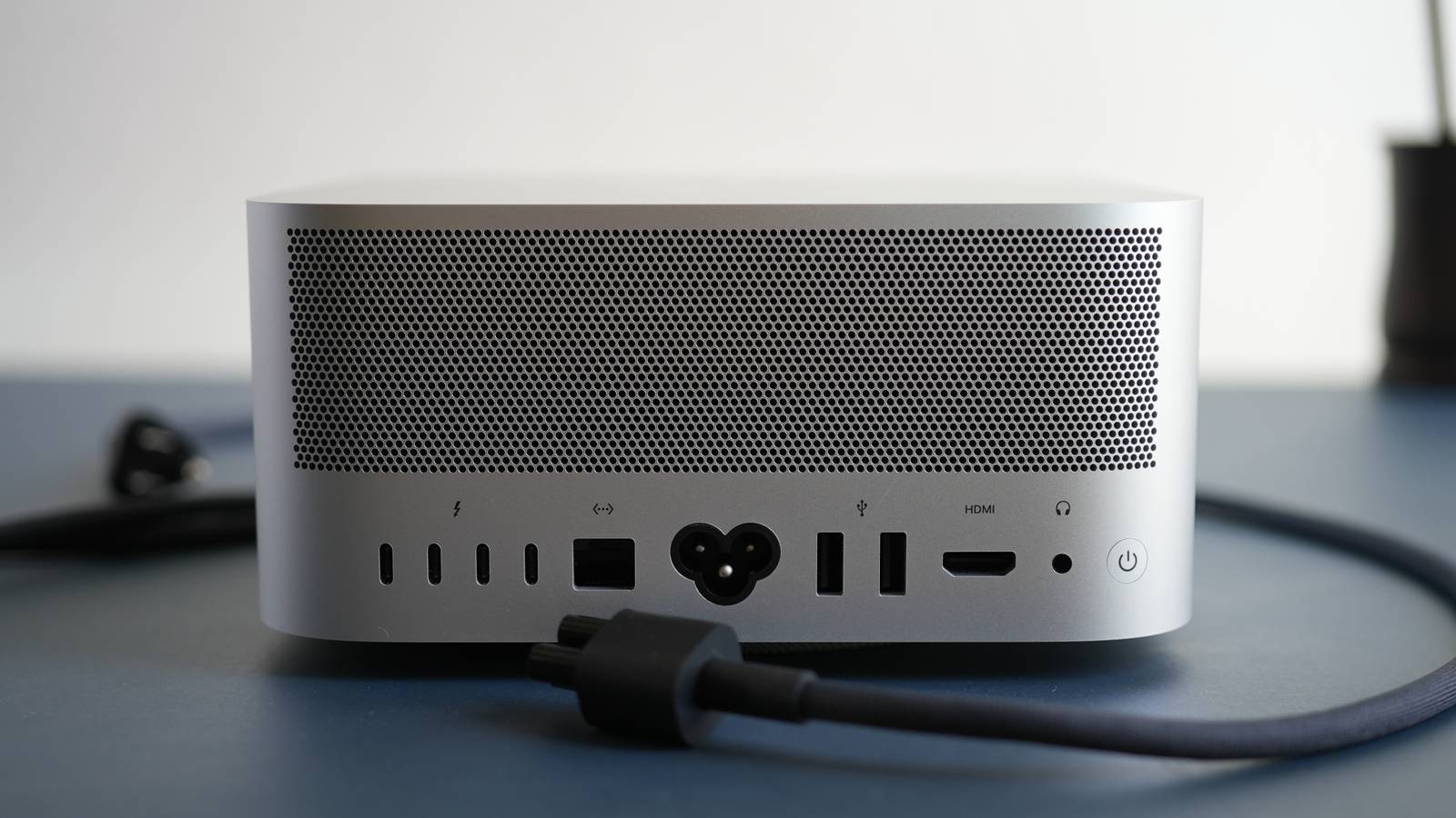 Best Mac Studio power cable replacements in 2023