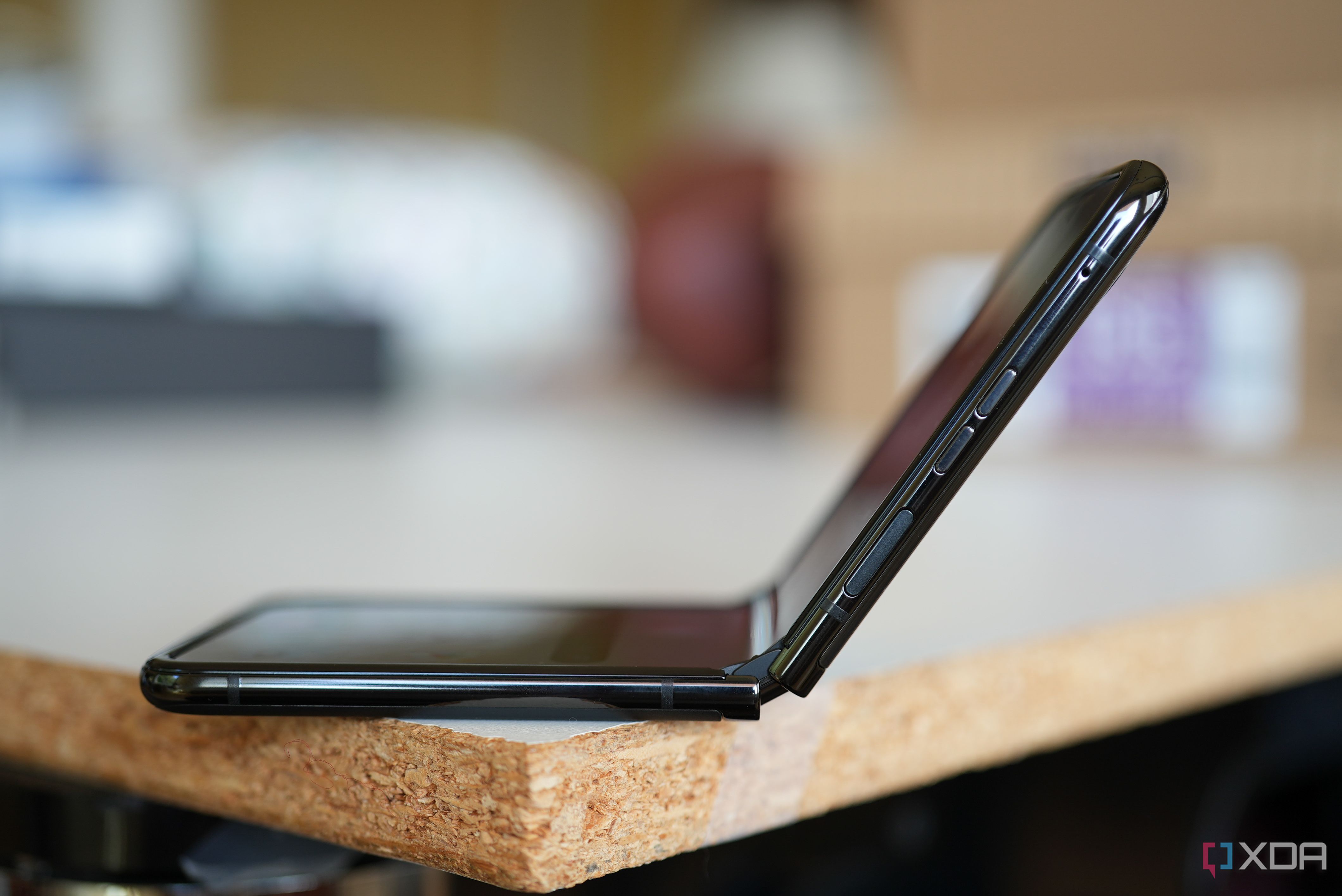 Razr+ 2023 in halfway folded mode. 