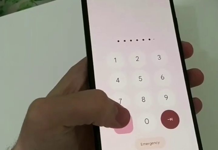 Android 14 enhanced PIN security screenshot from video