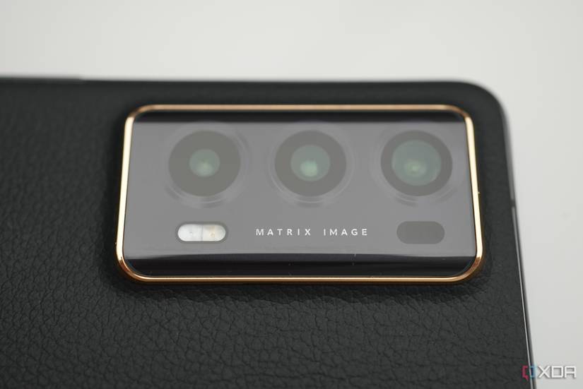 Honor Magic V2 cameras 
