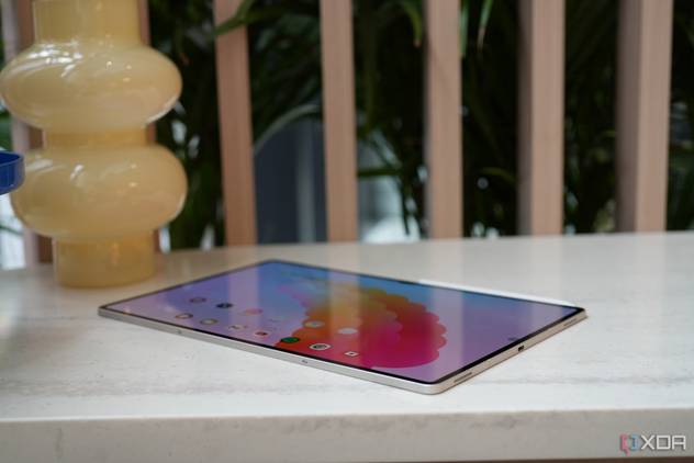Tab S9 Ultra measures only 5.5mm in thickness