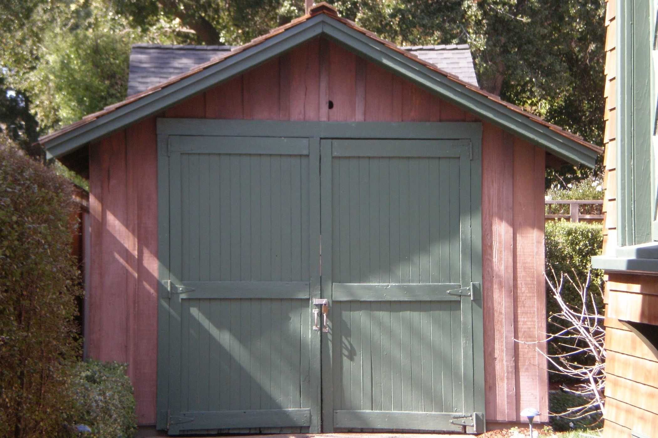 The HP garage at 367-369 Addison Avenue in Palo Alto, California