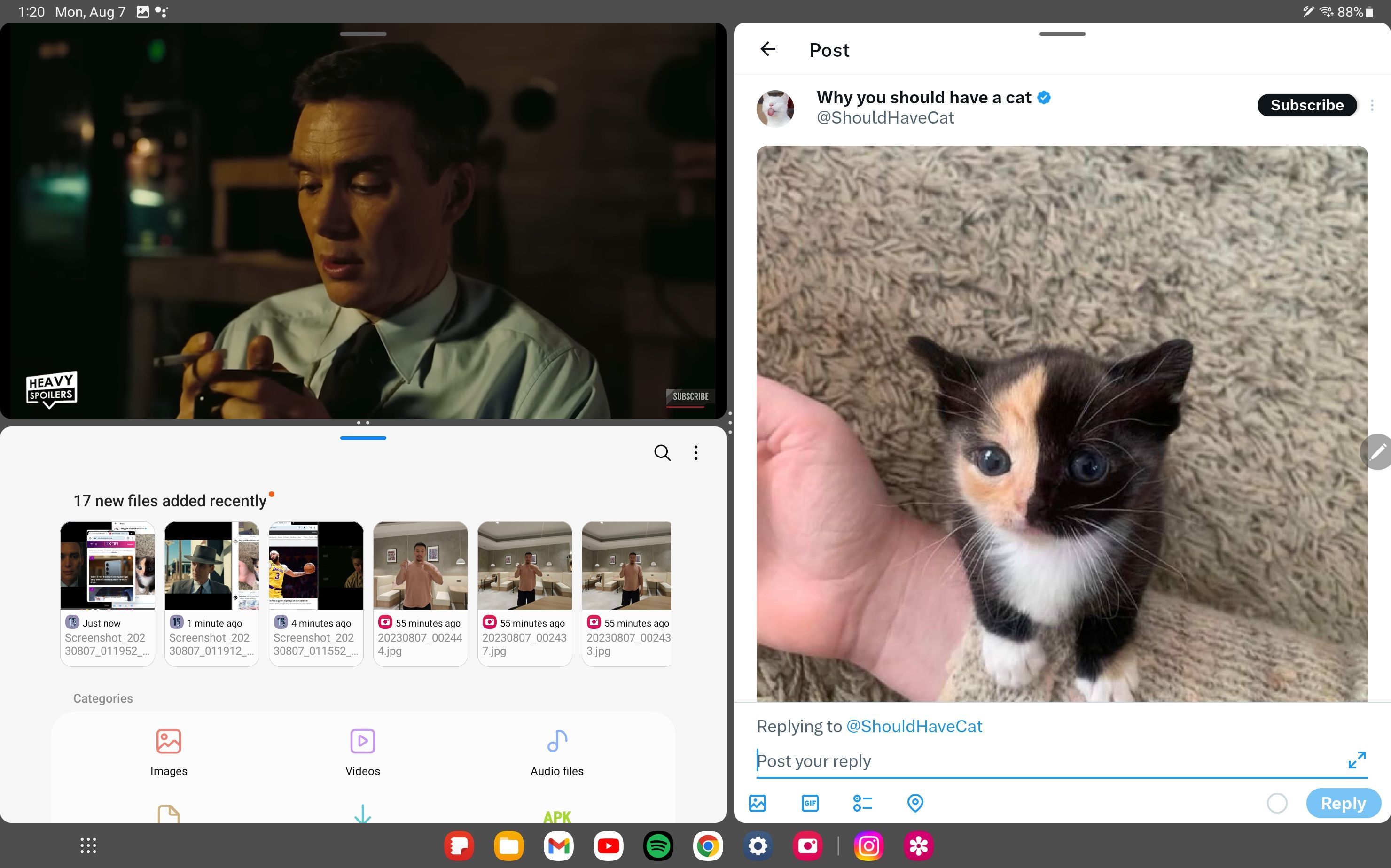 Running three apps at same time on Tab S9 Ultra, in a locked grid. 