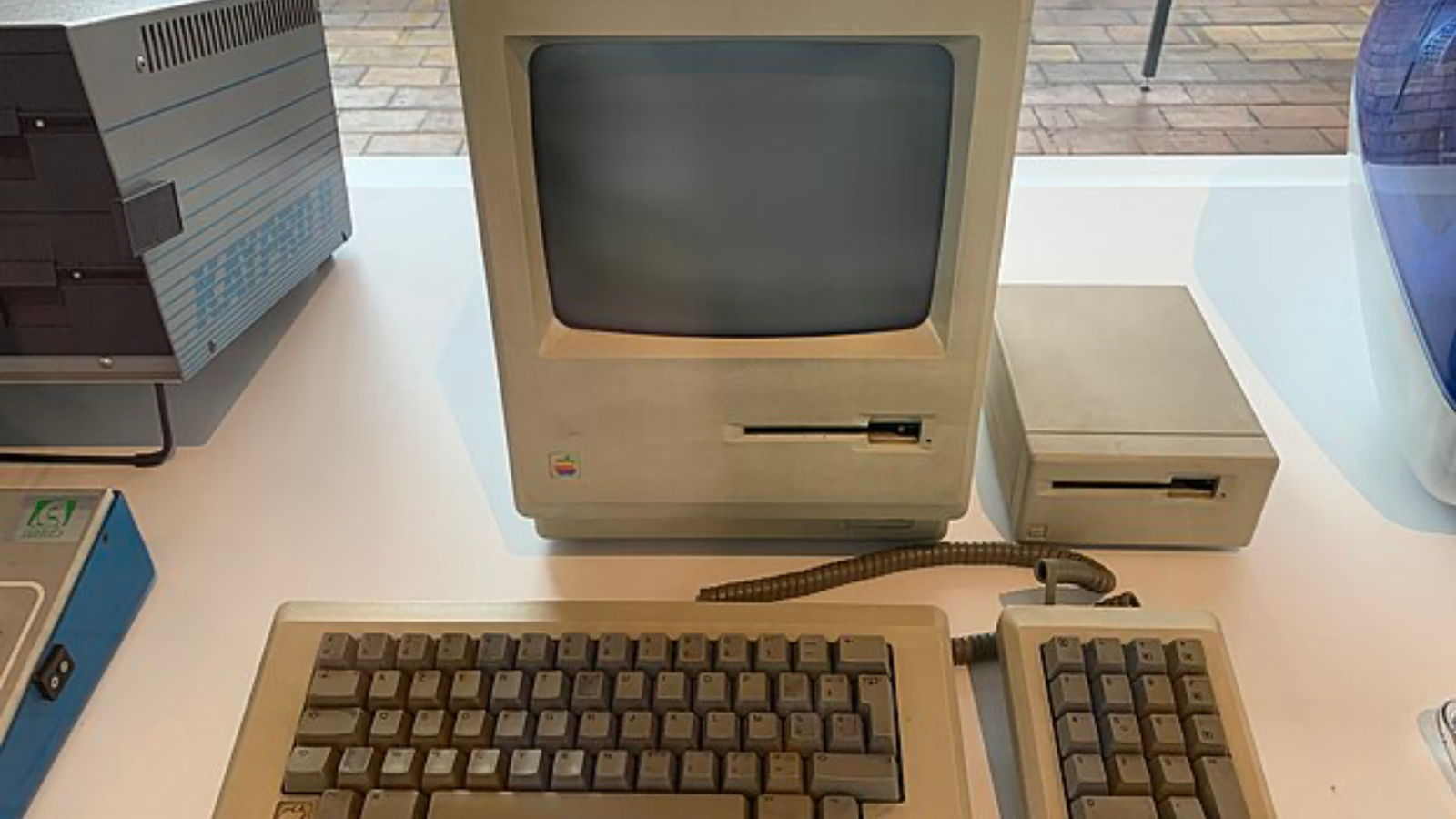 40 years ago, Apple changed the way we use computers with the Macintosh