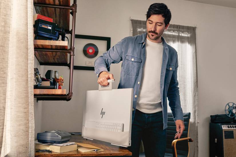 HP Envy  Move 23.8_ All-in-One PC_AIO _Lifestyle7
