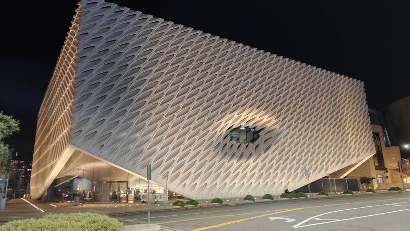 A photo of the Broad Museum taken with the OnePlus Open's main camera