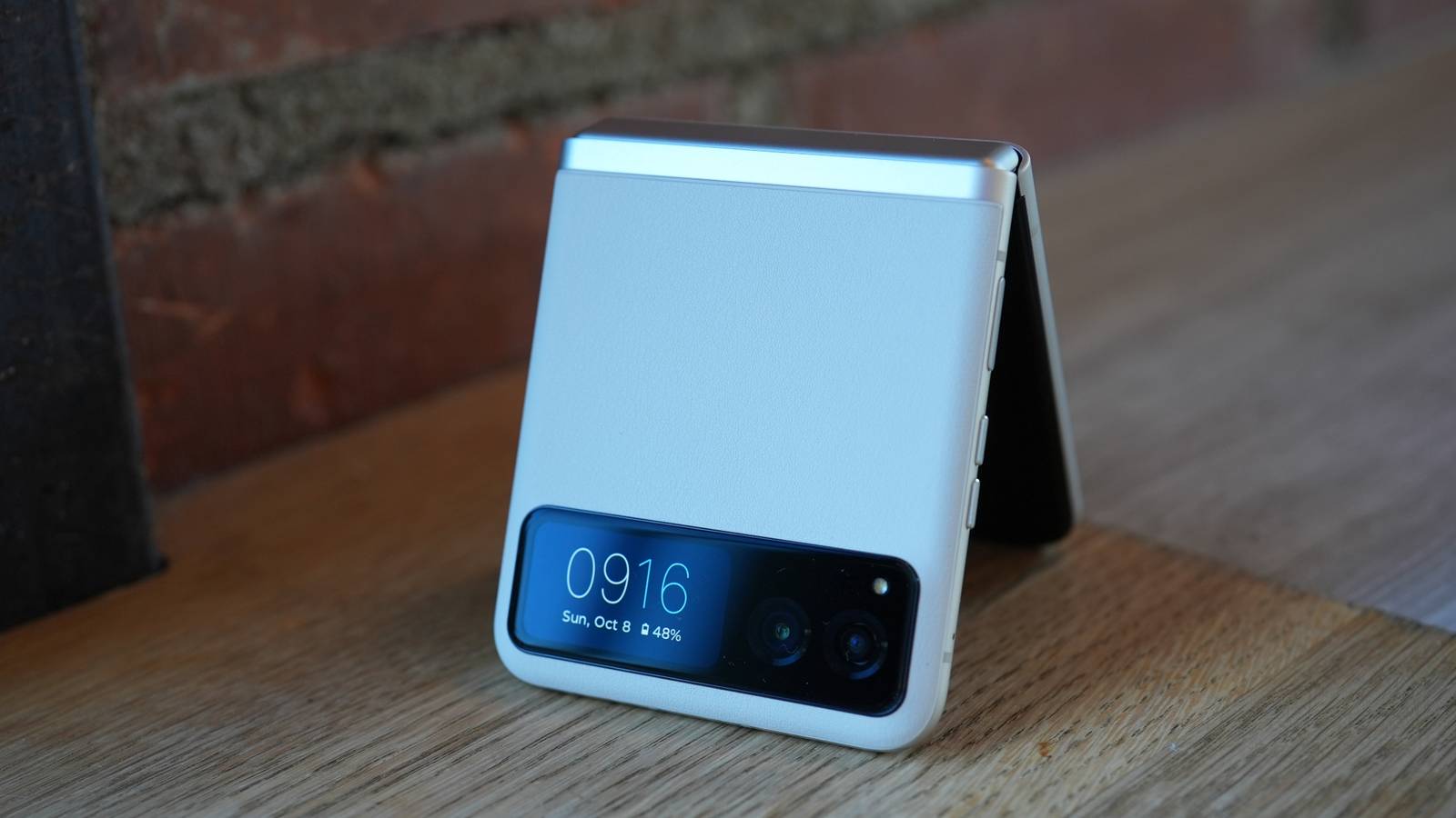 Motorola Razr (2023) review: The price doesn't make sense