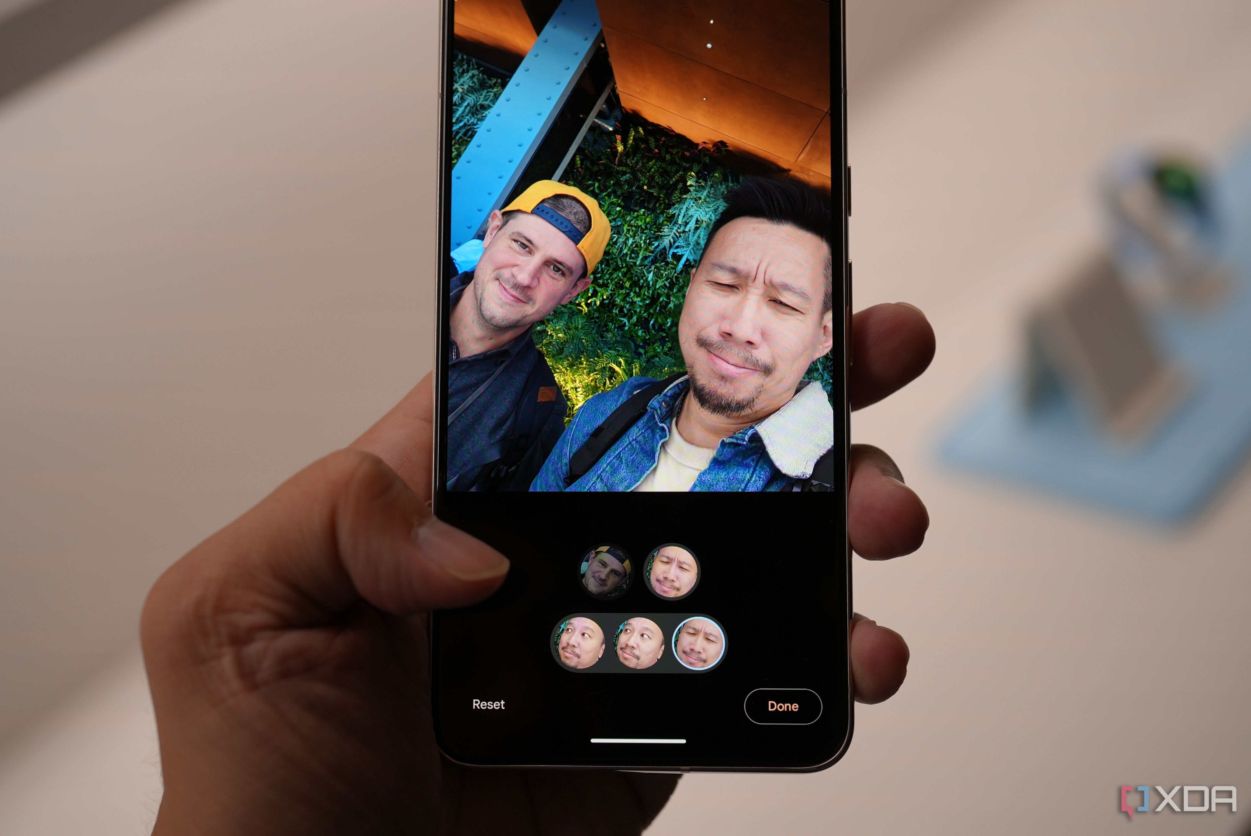 Best Take feature on Pixel 8 Pro