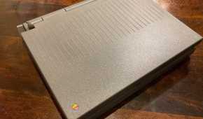 The PowerBook 170 closed on a desk