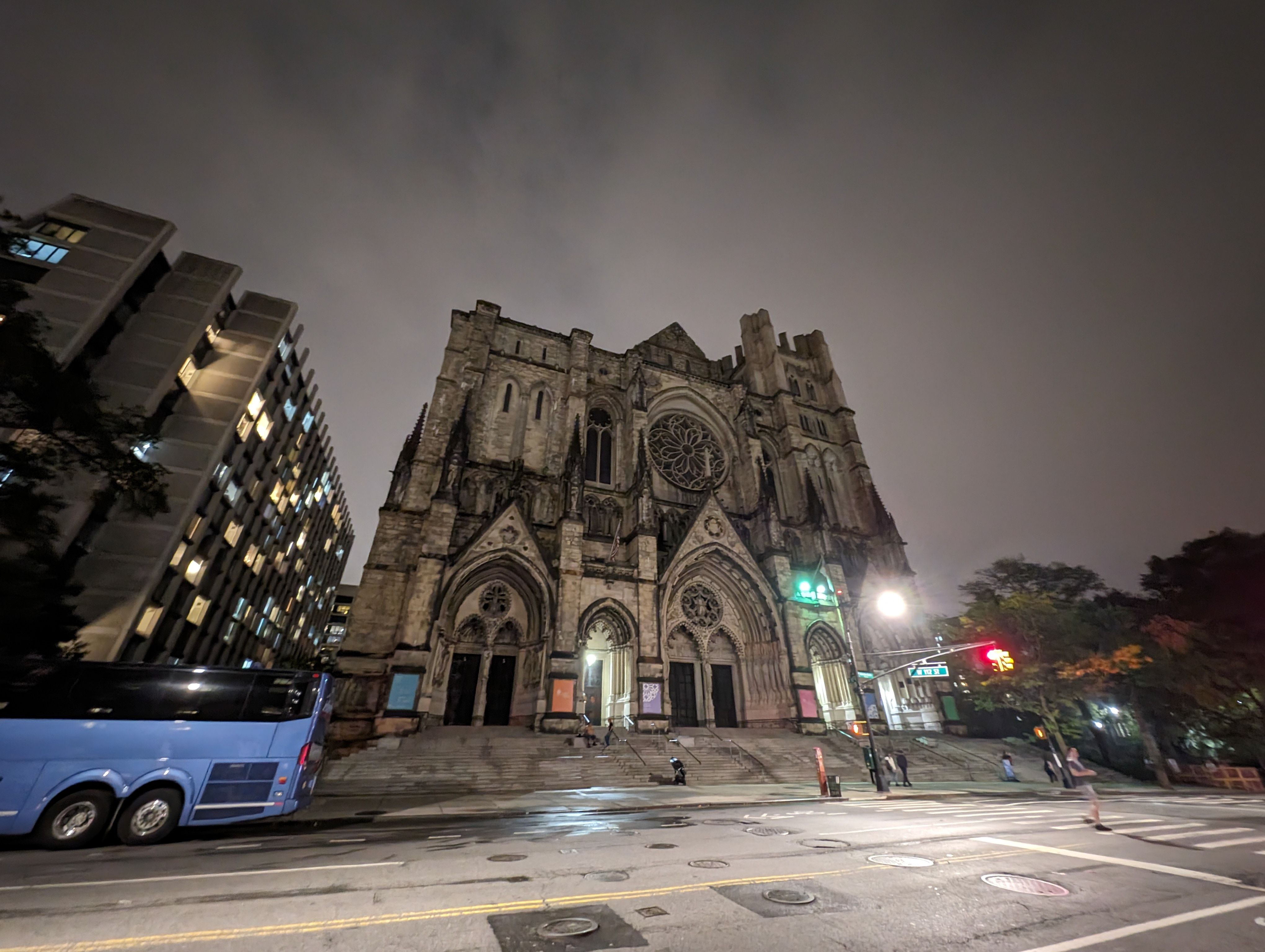 Pixel 8 Pro ultra-wide