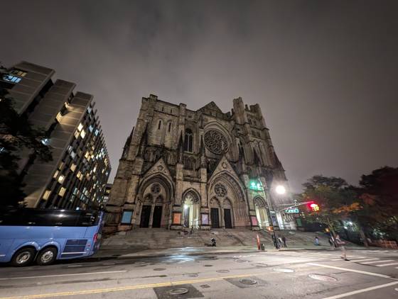 Pixel 8 Pro ultra-wide