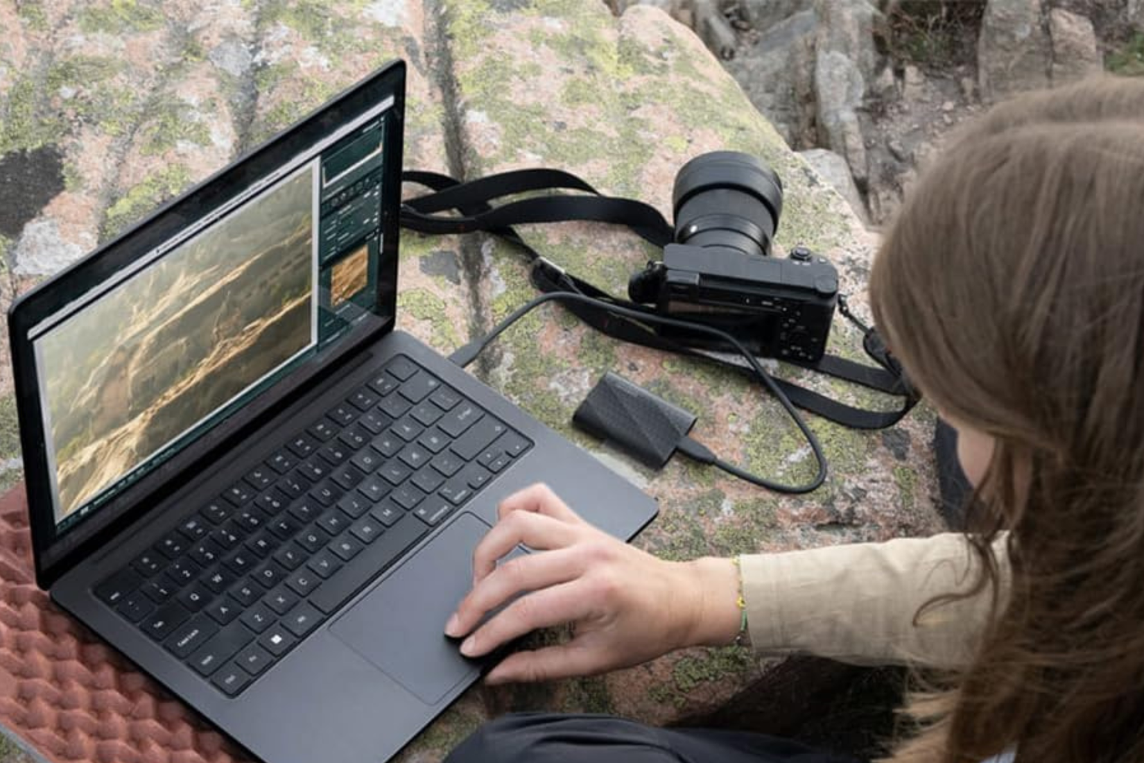 SAMSUNG T9 Portable SSD connected to laptop 