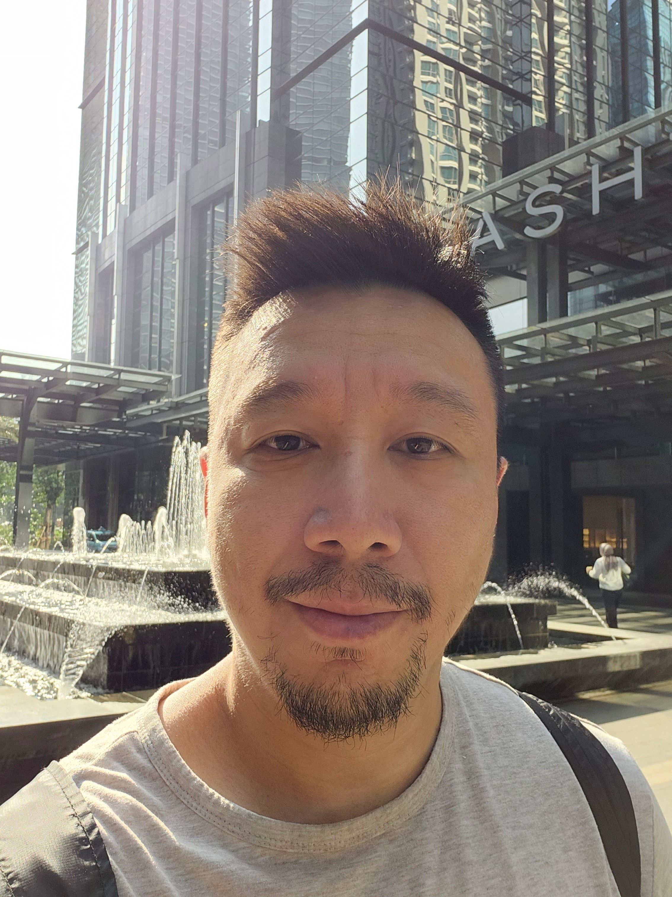 S23 FE front-facing camera