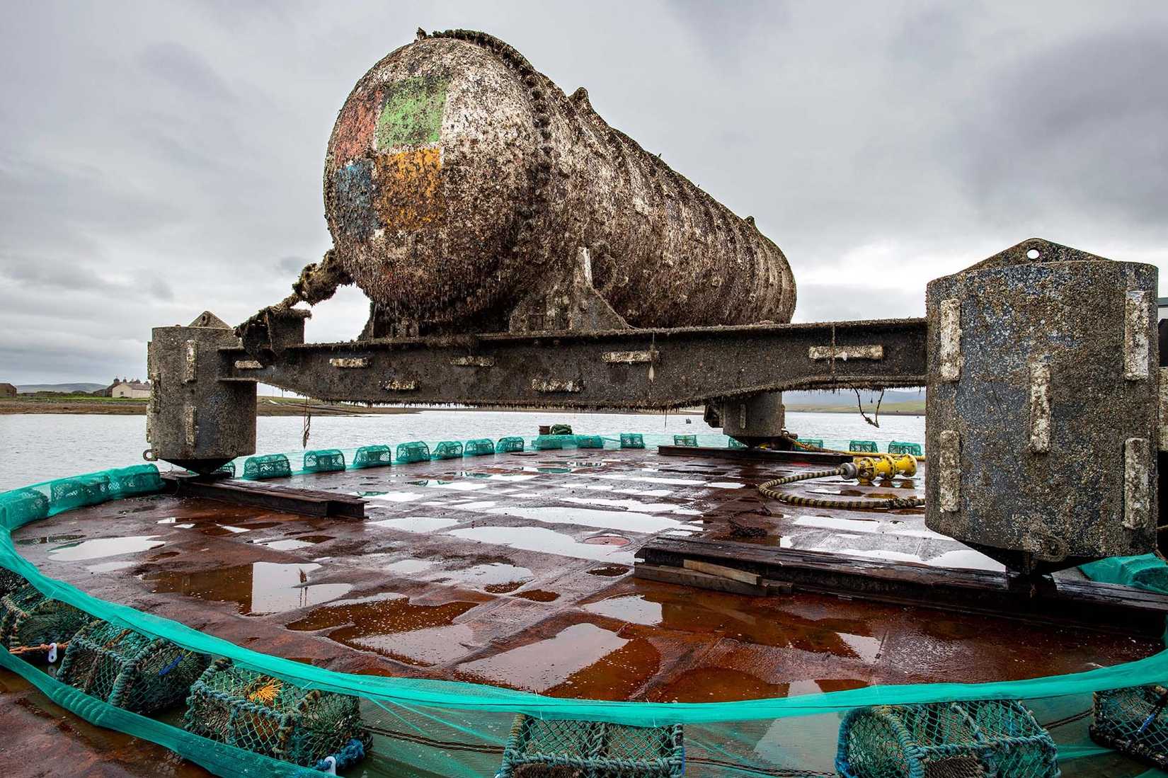 An image of a surfaced Project Nantick datacenter.