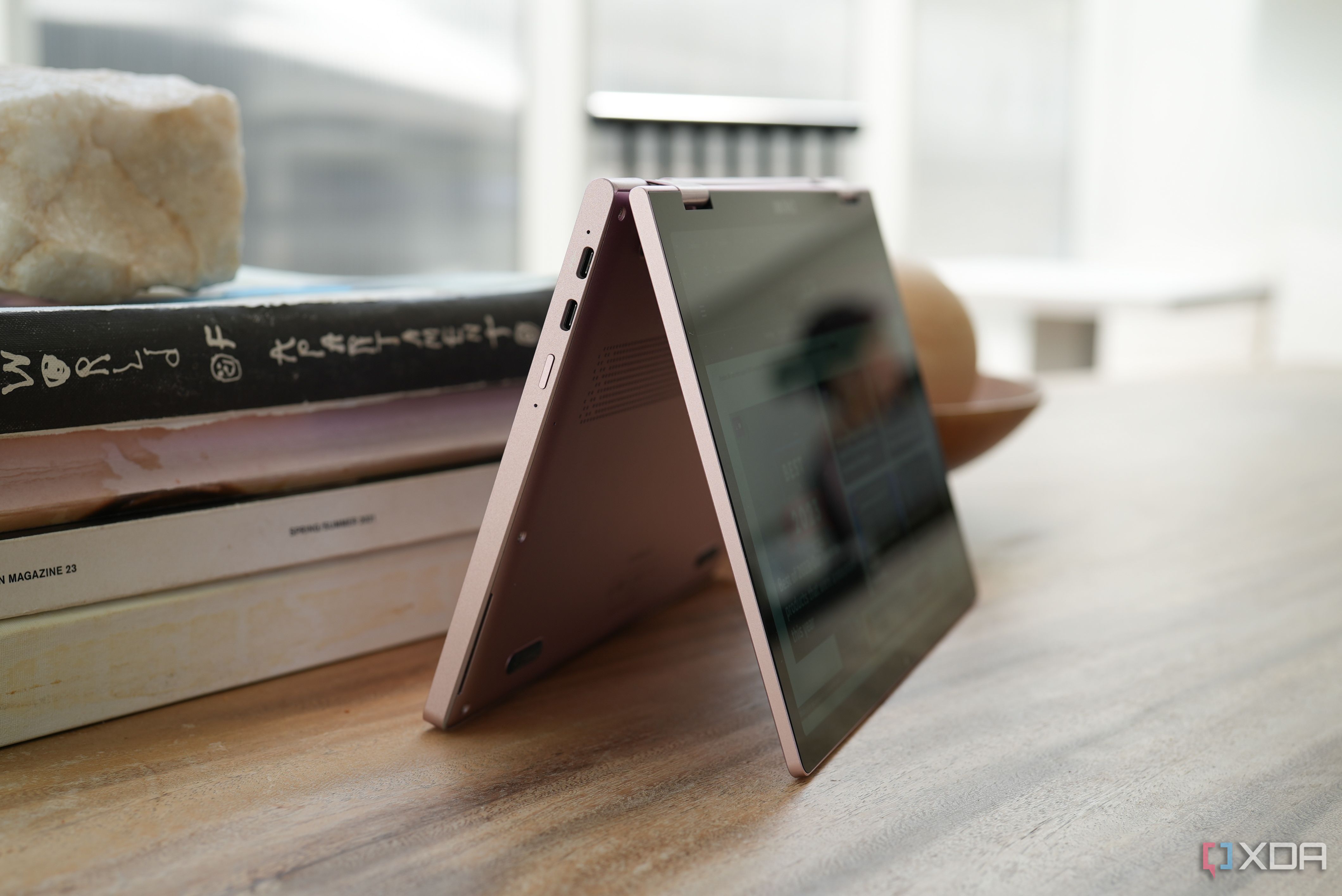 Chuwi MiniBook X review: Small, inexpensive laptop with one niche