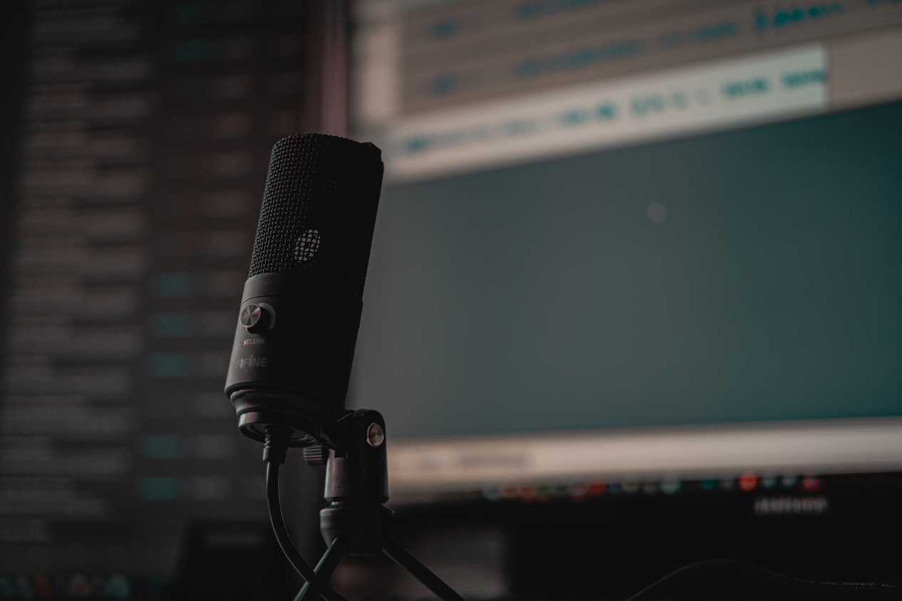 A microphone in front of Audacity