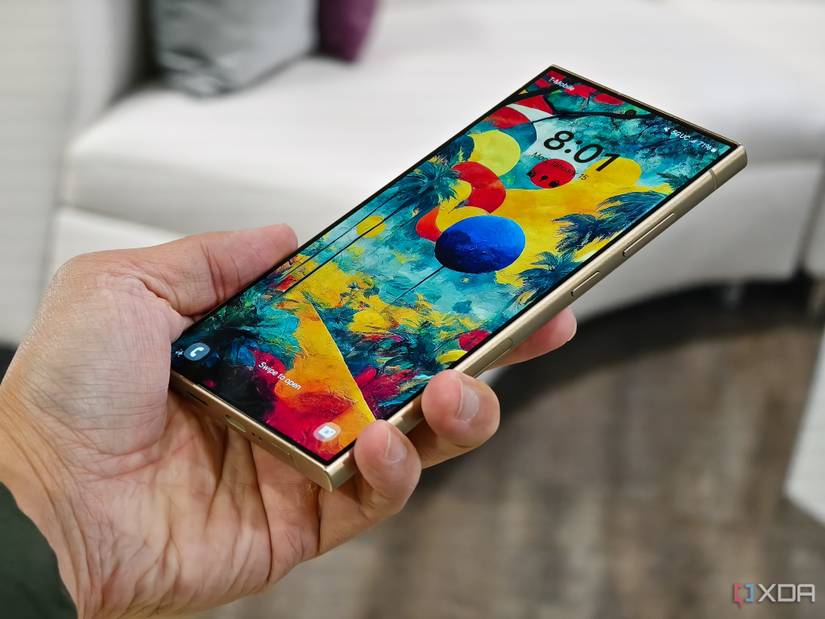 Galaxy S24 Ultra in the hand 