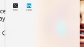 Screenshot of the Windows 11 Share window with links to Facebook, Twitter and other social media