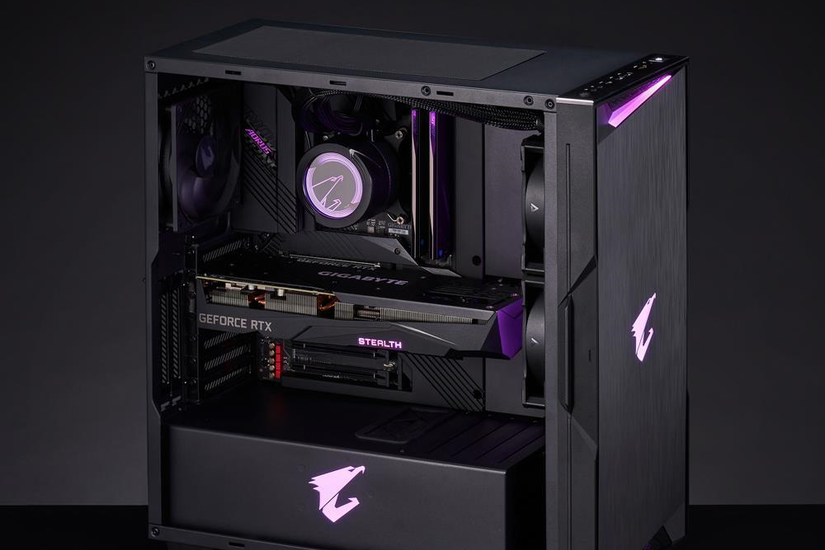 Gigabyte Project Stealth in C300G case