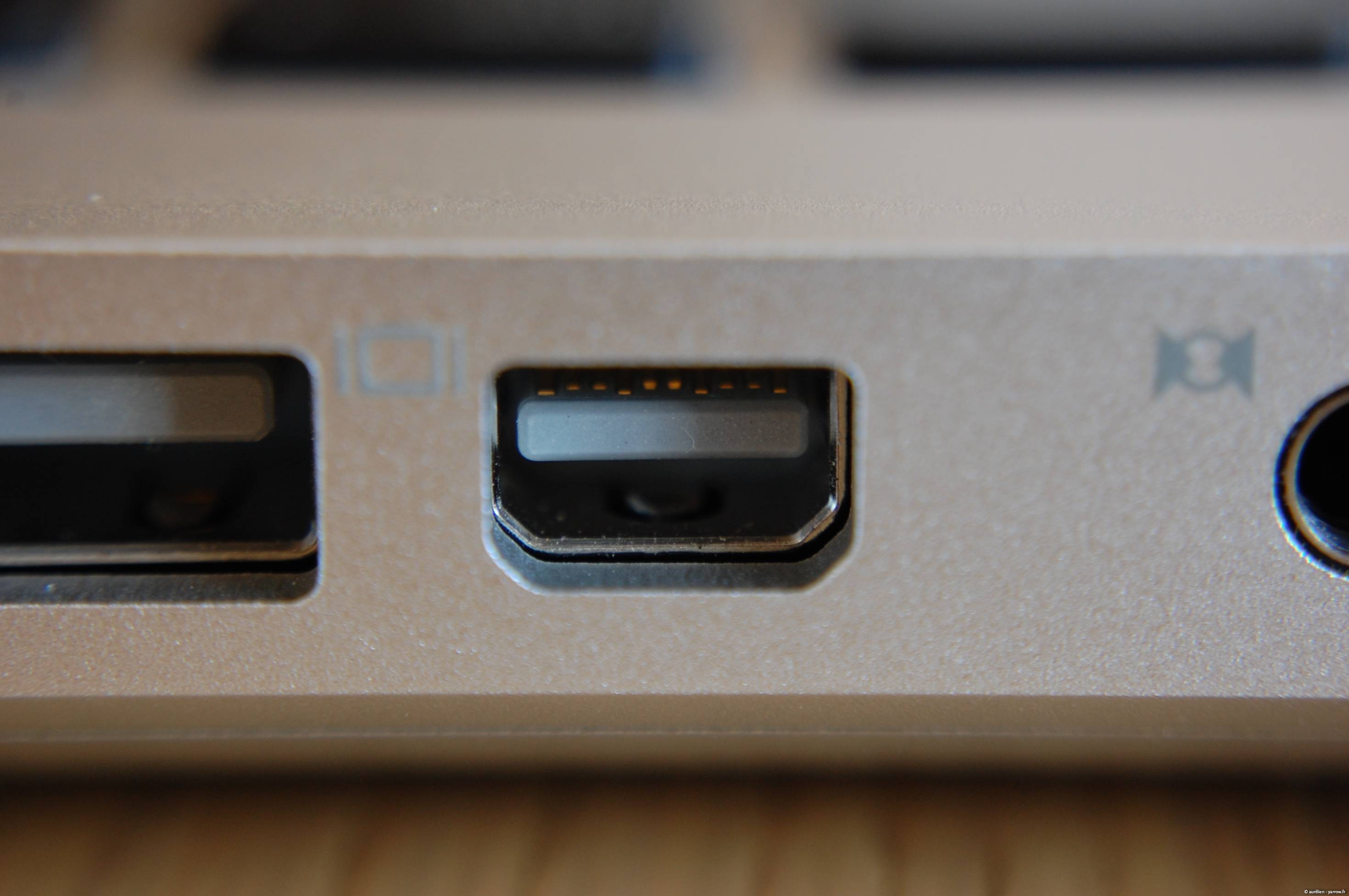 A mini DisplayPort connection on a MacBook Pro