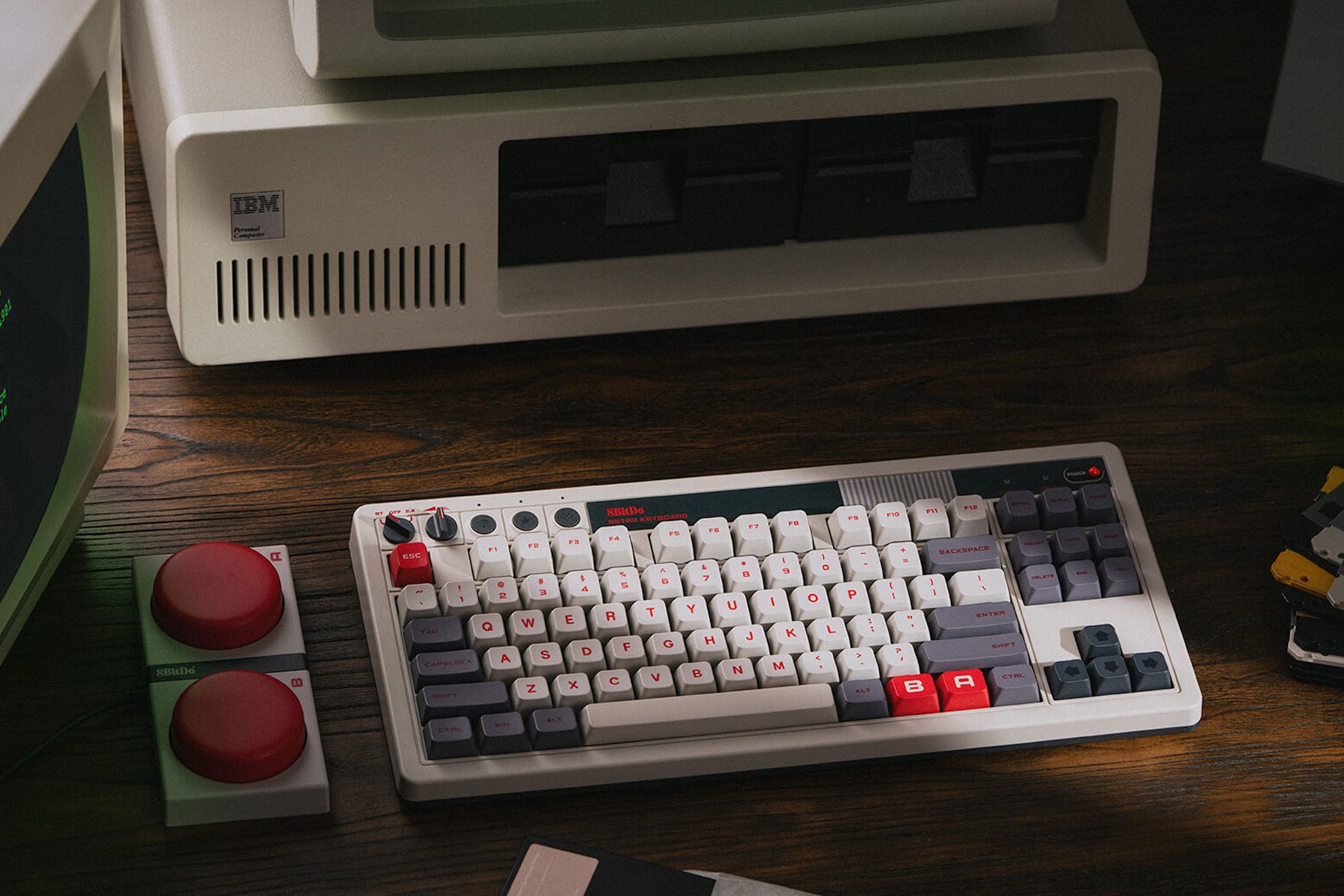 This mechanical keyboard will bring you back to the Commodore days