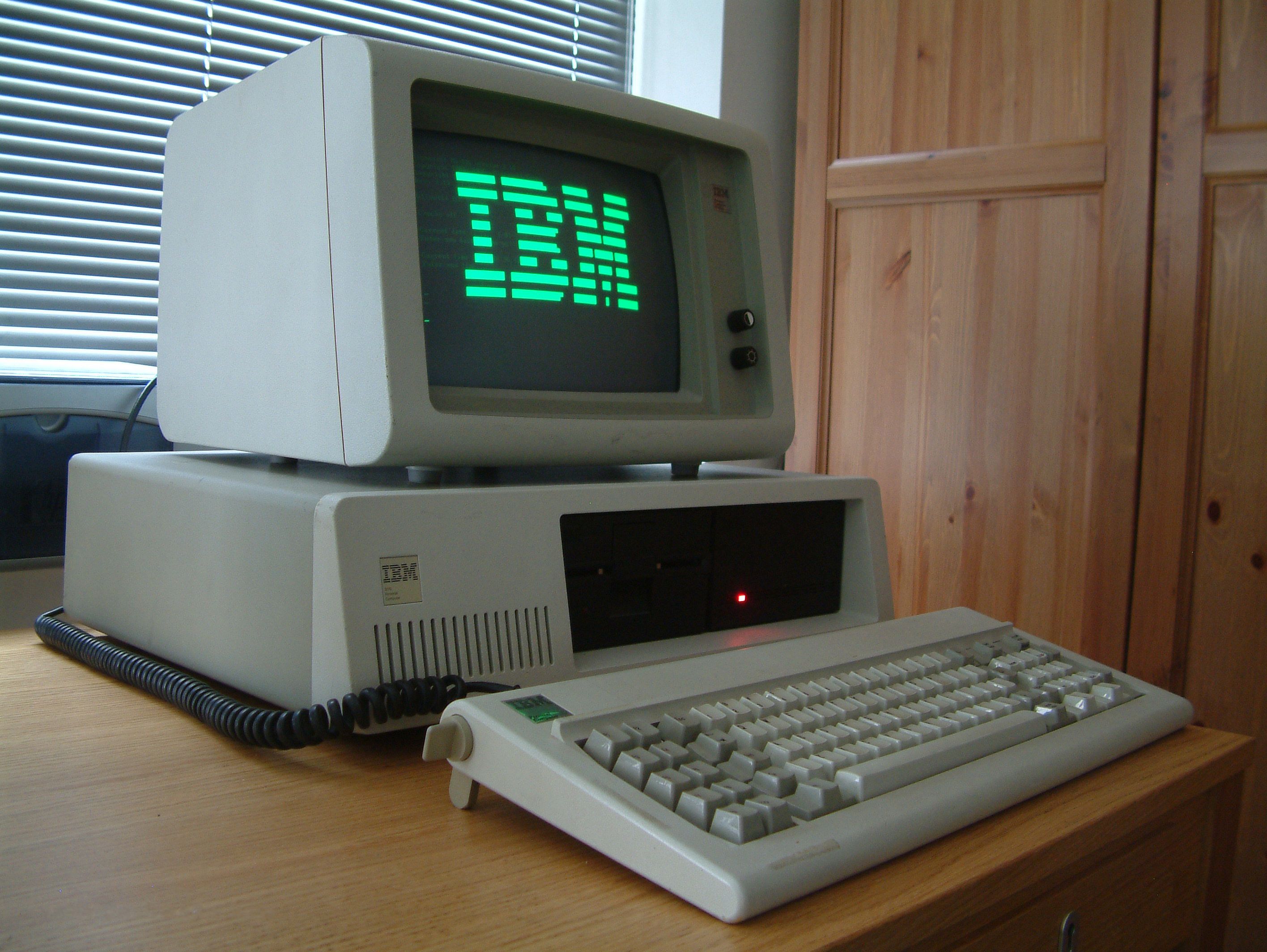 デスクトップPC IBM IBM's PC XT launched on this day 41 years ago, packing a whopping