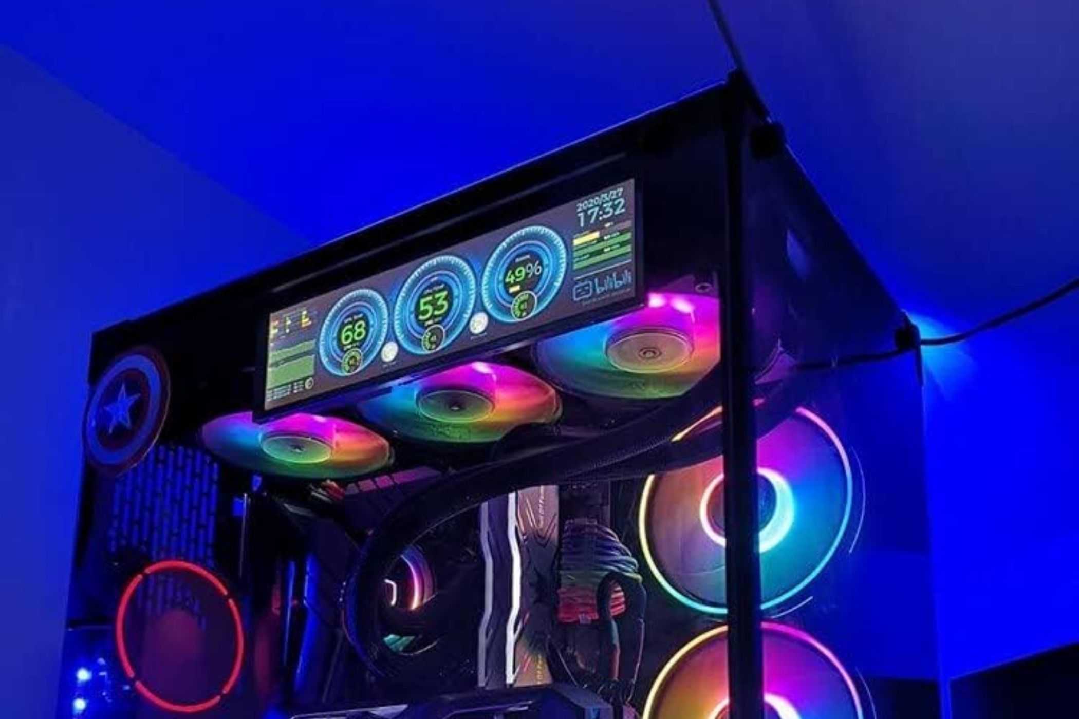 An image showing an LED screen installed on a PC case.