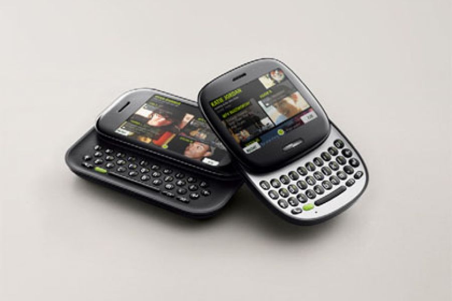On this day 14 years ago, Microsoft unveiled its failed Kin phones
