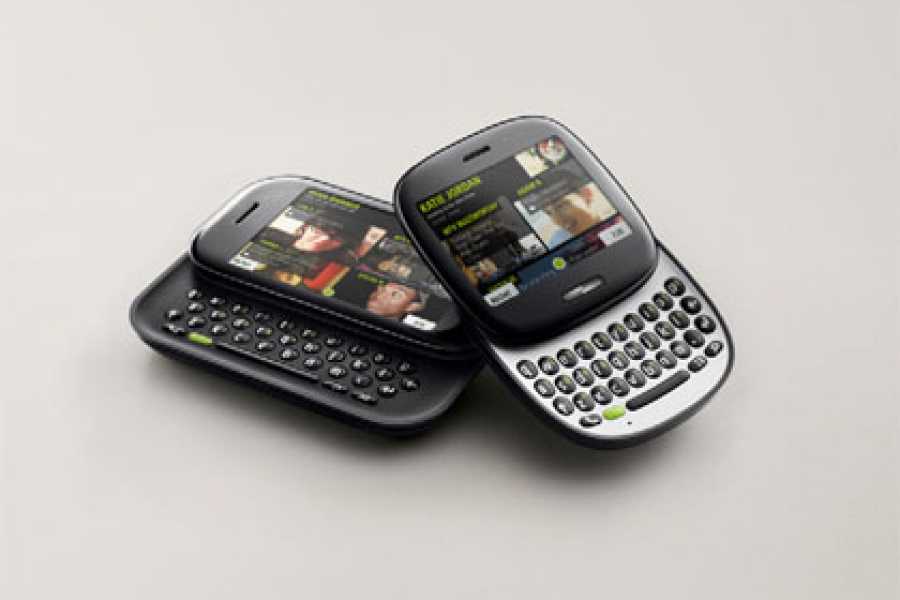 On this day 14 years ago, Microsoft unveiled its failed Kin phones