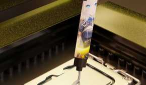 Applying thermal paste