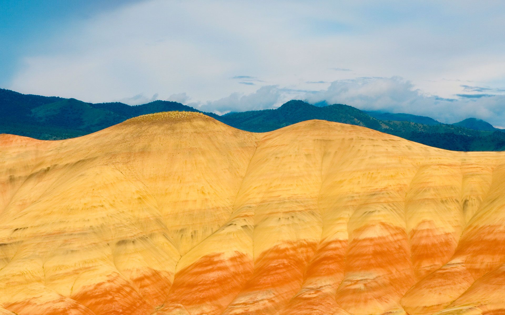 A mountain range with different colors
