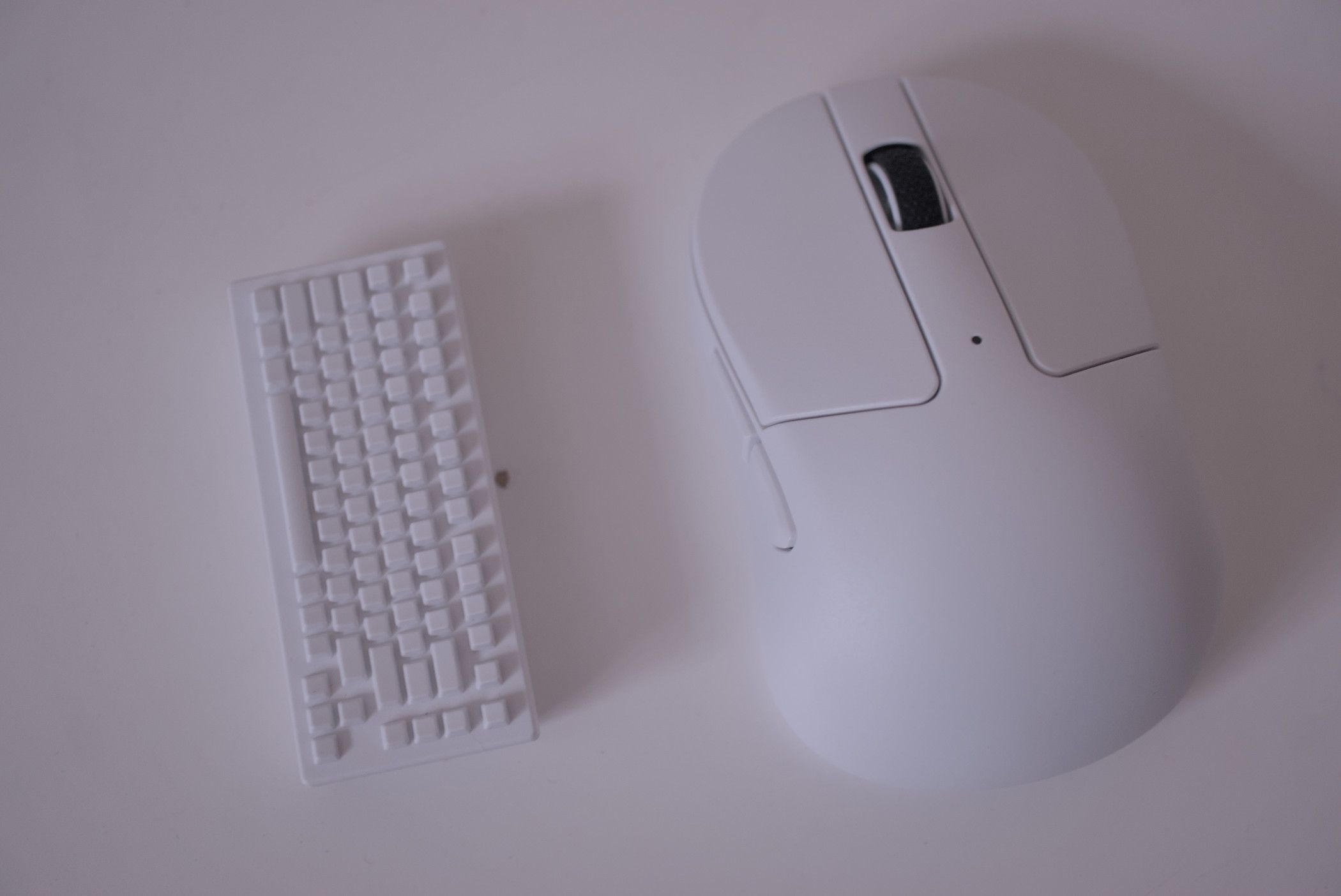 Keychron M4 4K review: Small, lightweight, and good for gaming