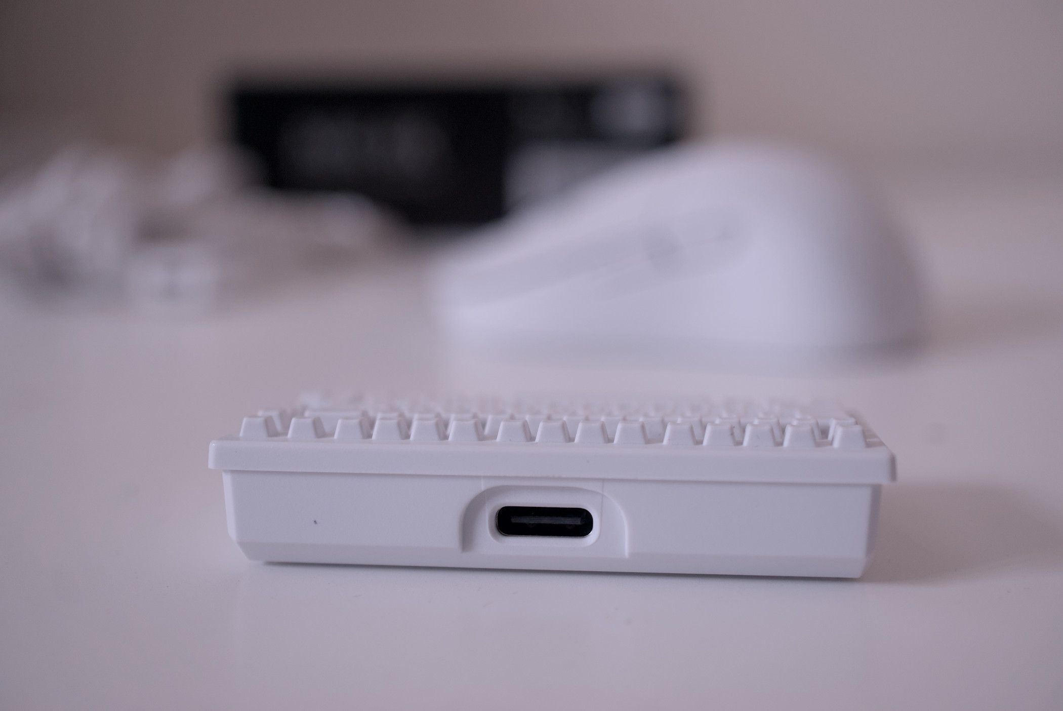 Keychron M4 4K review: Small, lightweight, and good for gaming