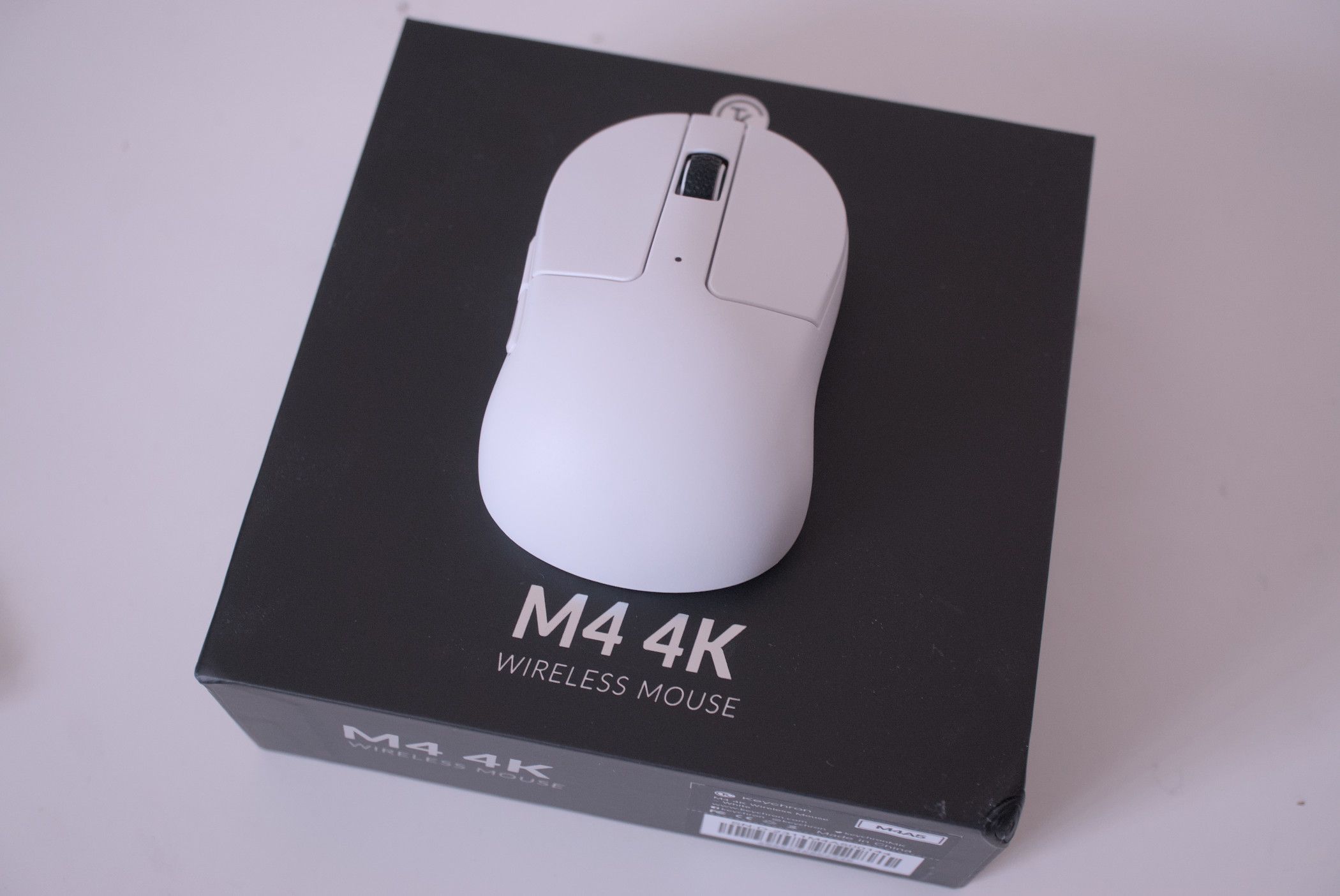 Keychron M4 4K ワイヤレスマウス 本体 Keychron M4 Wireless 4K Mouse