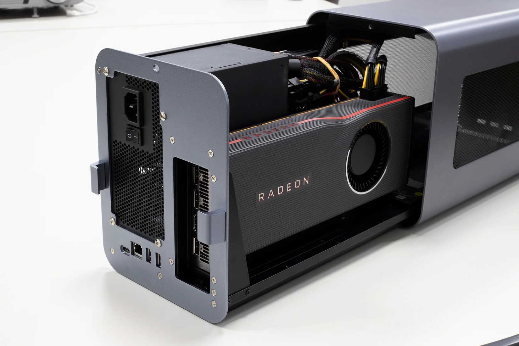 A Mantiz Saturn eGPU enclosure with an AMD Radeon GPU installed