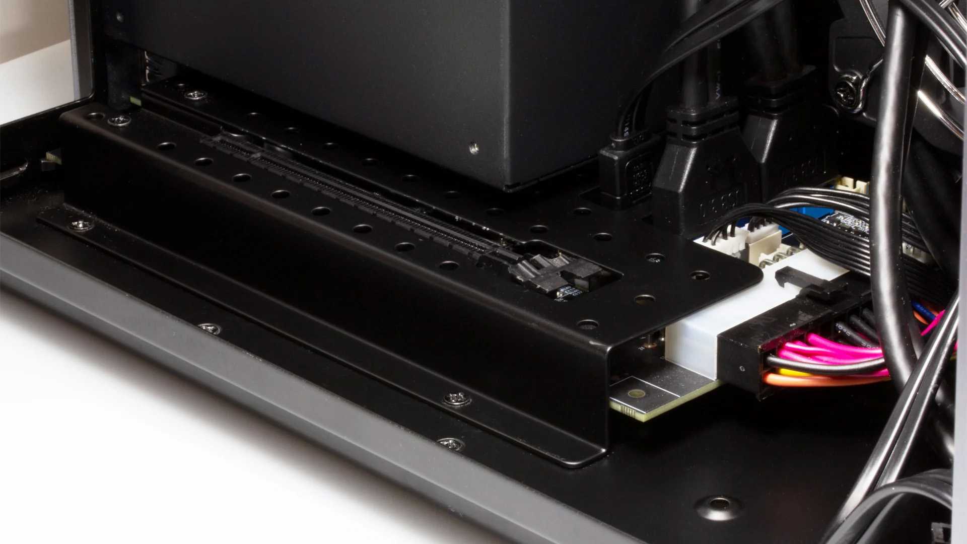 Mantiz Saturn eGPU 2