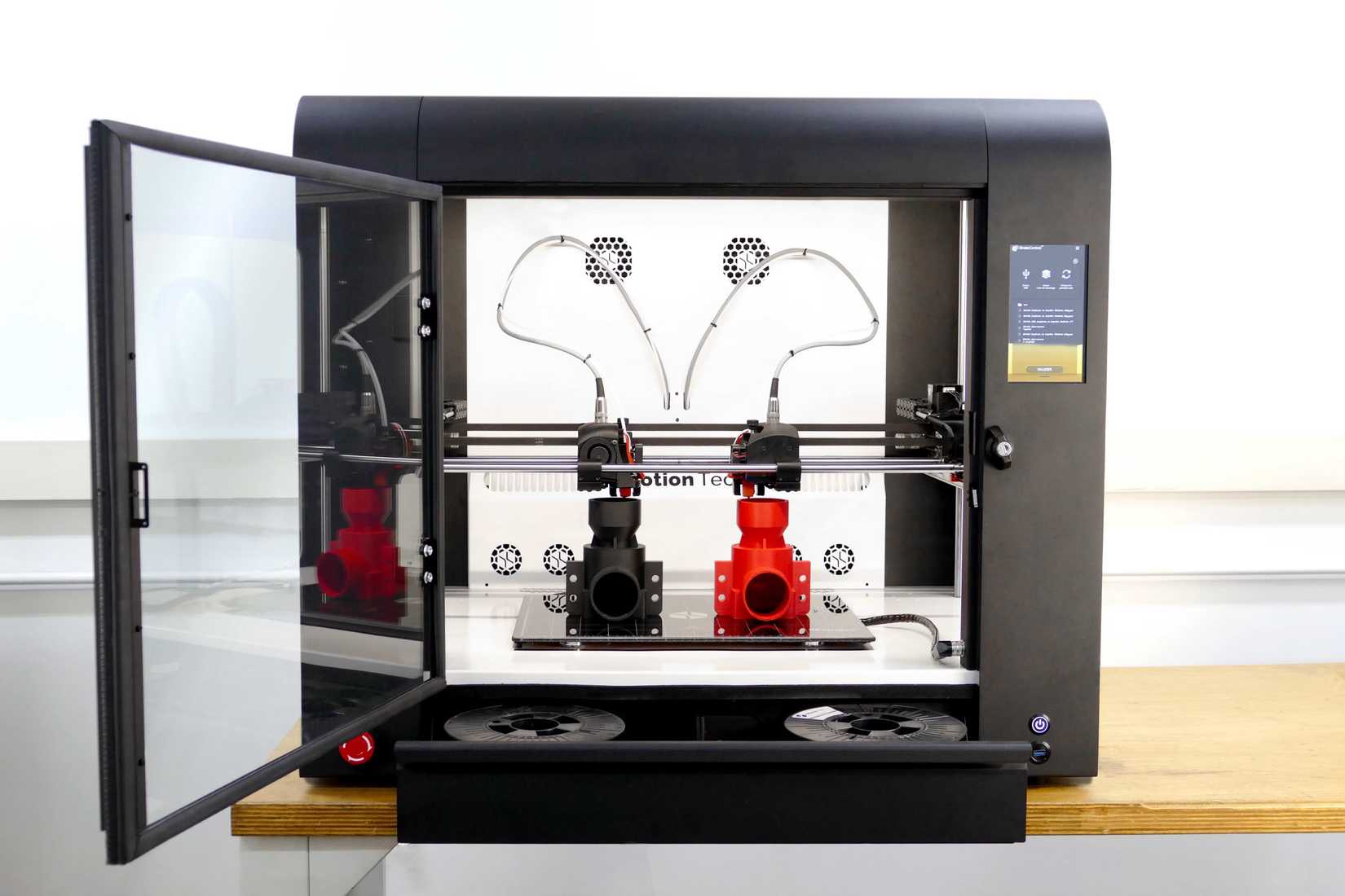 A Strateo3D IDEX420 3D printer