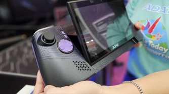 ADATA XPG NIA in hand