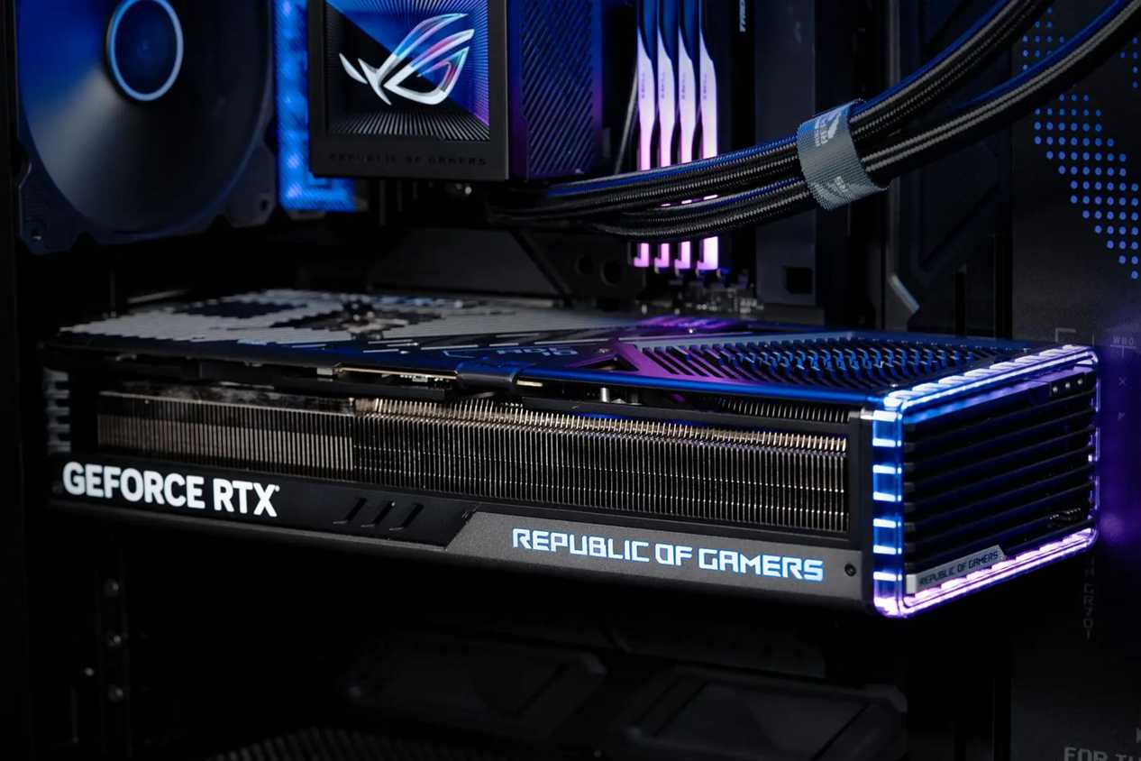 An image showing an ASUS ROG GPU installed inside an ROG Hyperion GR701 BTF case.