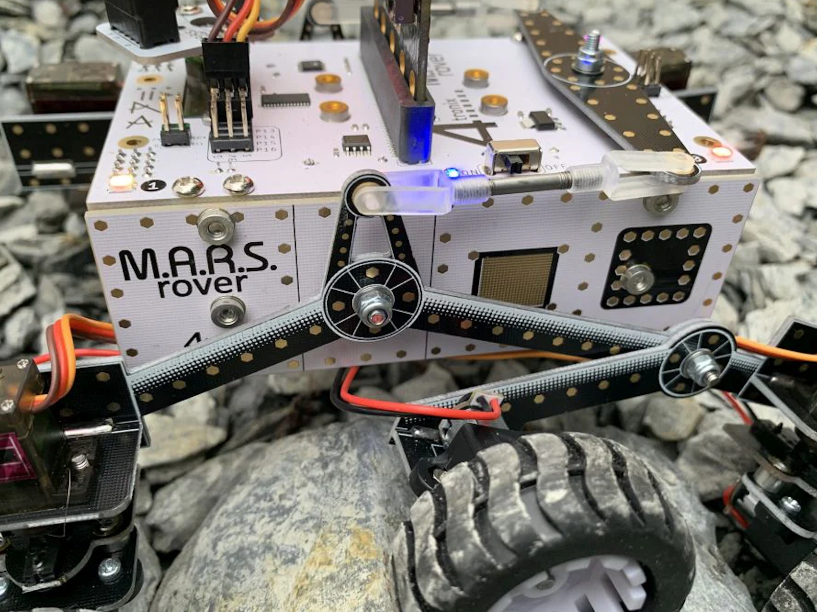 This kit lets you build a miniature Mars Rover with a Raspberry Pi