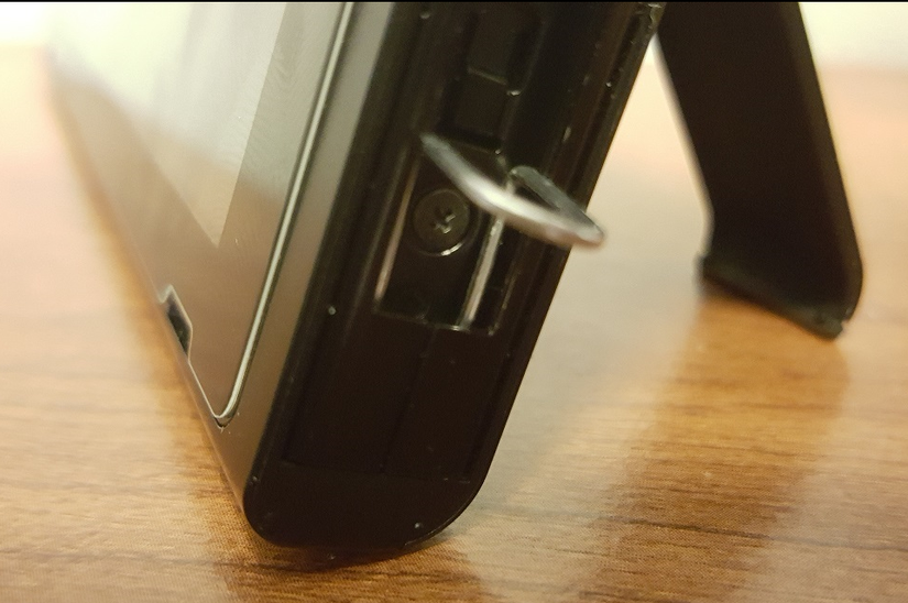 How a paperclip helped to defeat the Nintendo Switch's security