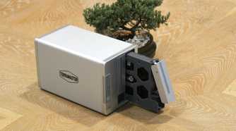 terramaster-f2-423-bay-open