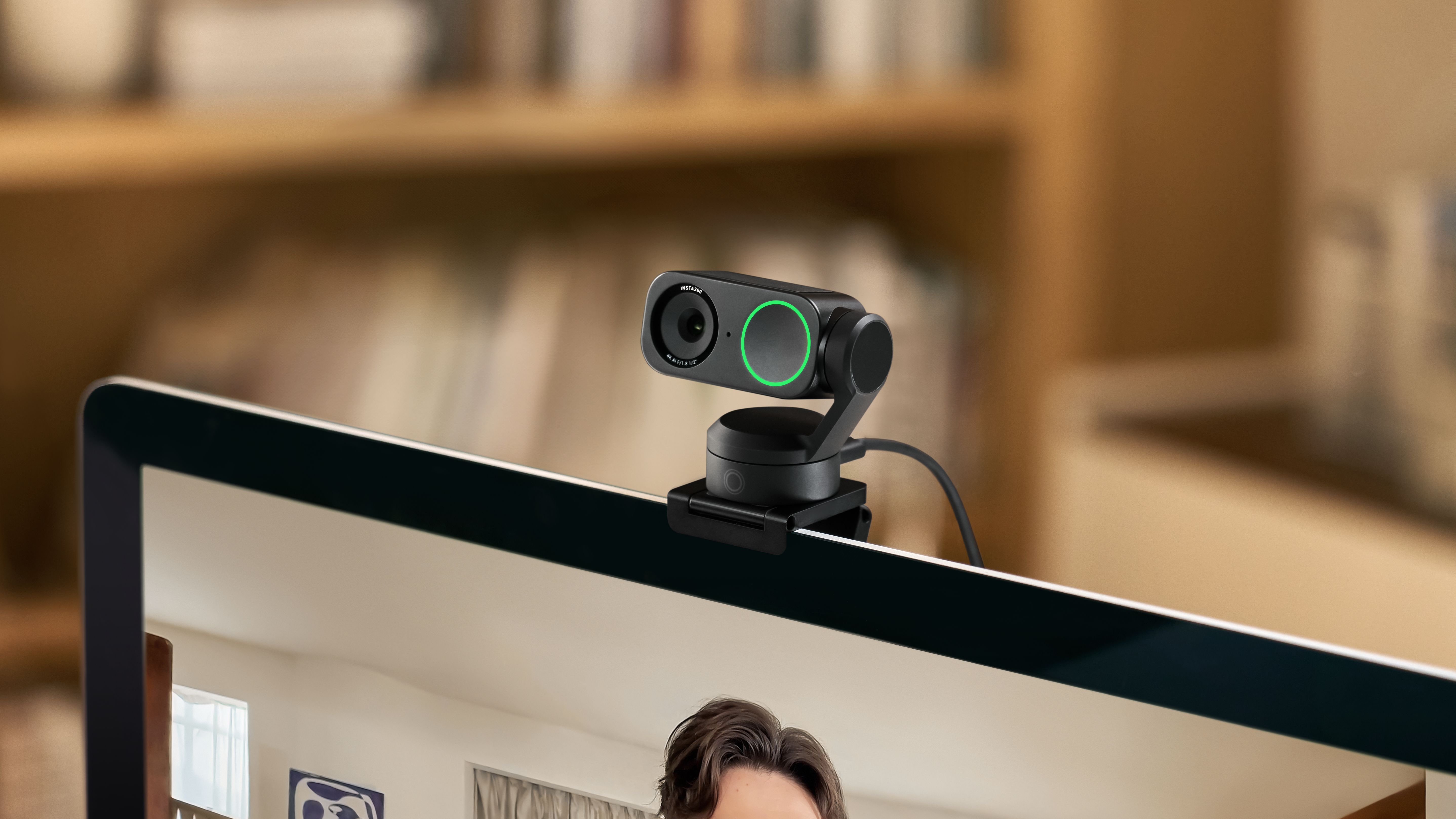 insta360-link-2-close-up.jpg?w